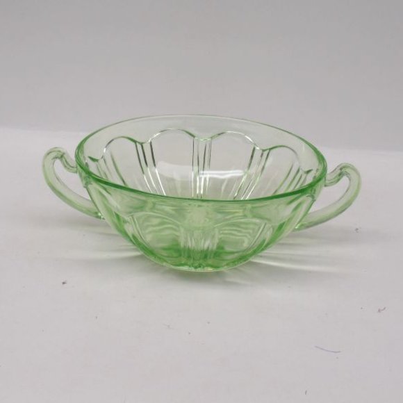 Hocking Green COLONIAL Knife and Fork 4 3/4 Inch Two-Handled Cream Soup Bowl - Picture 1 of 4